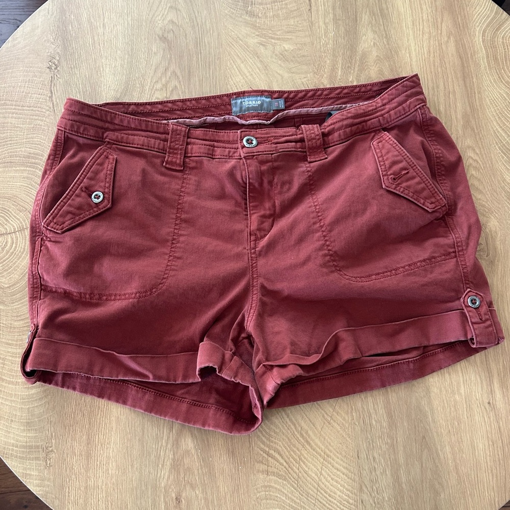 Torrid mid-rise shorts